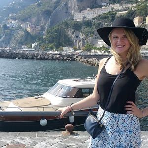 Meet your Posher, Danielle